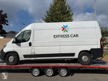 Caja cerrada Opel