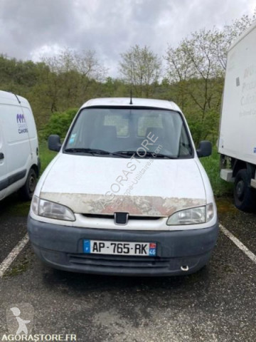 Fourgon utilitaire Peugeot