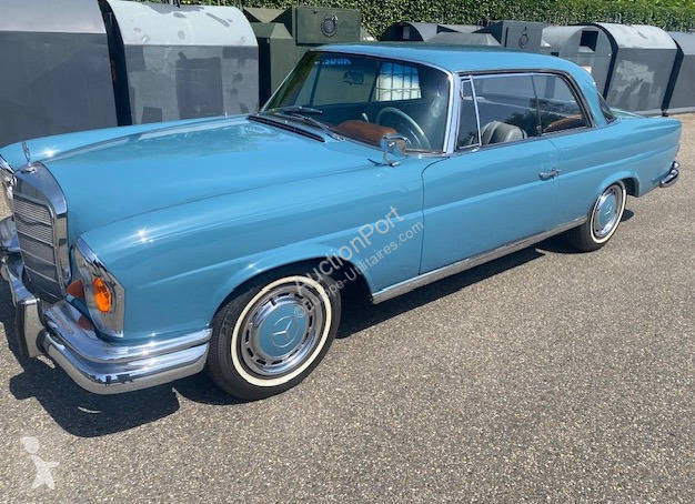 Véhicule utilitaire Mercedes Automatic SE coupe