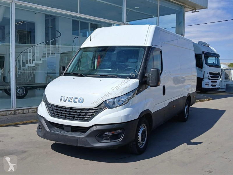 Furgoneta Iveco 35S16 12m3