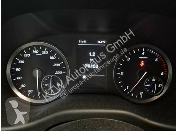 Fourgon utilitaire Mercedes