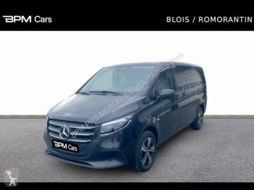 Fourgon utilitaire Mercedes