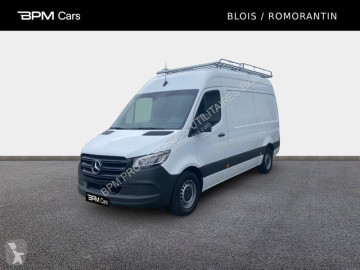 Fourgon utilitaire Mercedes