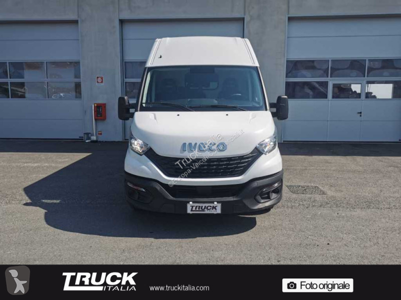 Furgoneta Iveco V