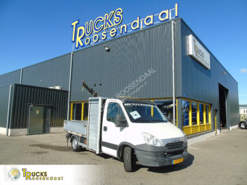 Utilitaire plateau Iveco