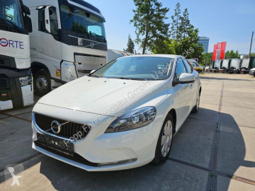 VolvoV40