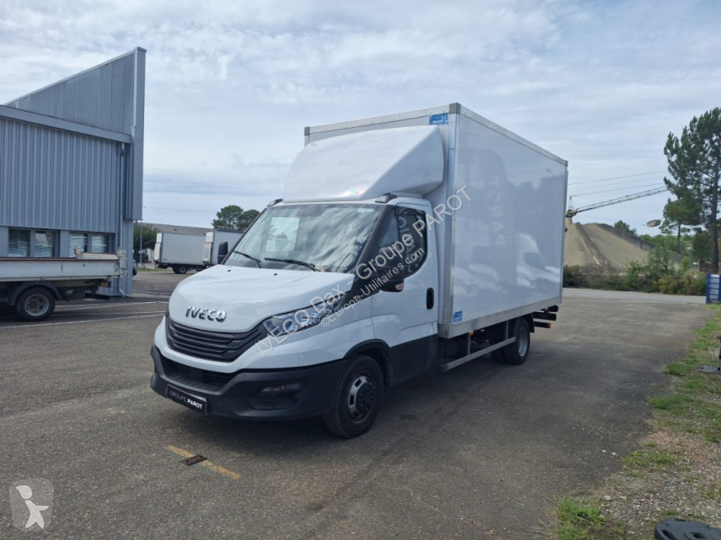 Furgoneta Iveco 35C16H3.0 empattement 4100