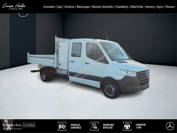 Utilitaire benne Mercedes