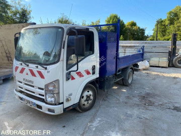 Isuzu