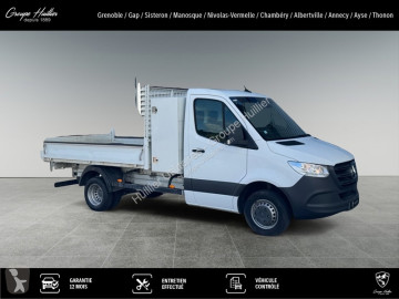 Užitkový vůz s korbou Mercedes