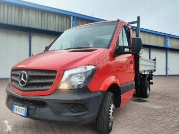 Trojitá korba Mercedes