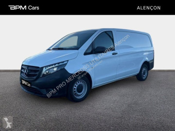 Średnia furgonetka Mercedes