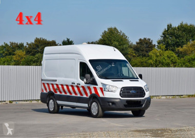 Furgon długi Ford