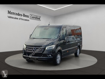 Fourgon long Mercedes