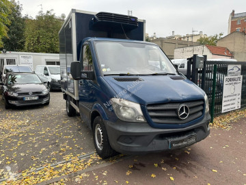 Utilitaire benne Mercedes