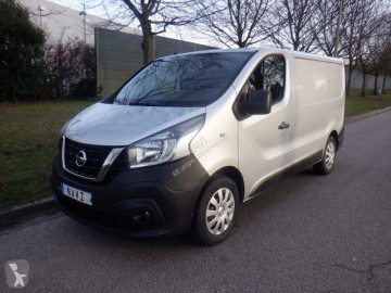 Fourgon Nissan