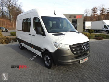 Furgon dostawczy Mercedes