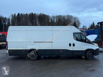 Caja cerrada Iveco