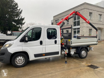 Utilitaire plateau ridelles Fiat