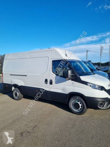 Fourgon long Iveco neuf
