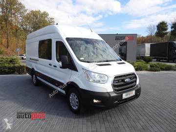 Furgon dostawczy Ford