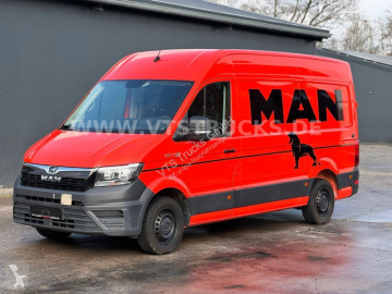 Fourgon long MAN