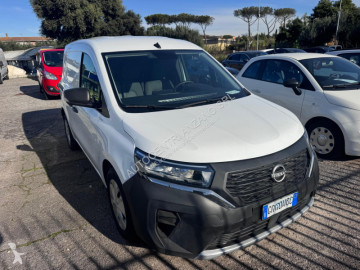 Coche Nissan