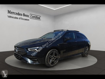 Familiar Mercedes