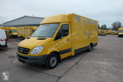 Furgon dostawczy Mercedes