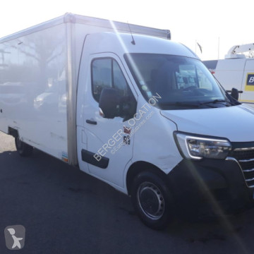 Utilitaire caisse grand volume Renault