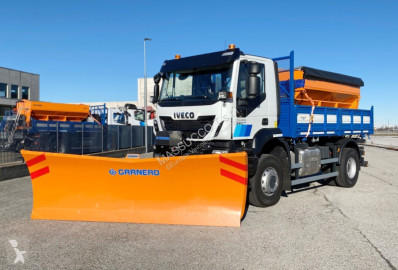 Utilitaire benne Iveco