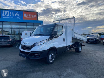 Utilitaire benne standard Iveco