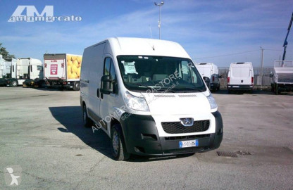 Furgoneta mediana Peugeot