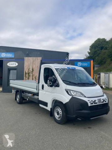 À vendre Camion plateau avec ridelles Berliet GLR 160