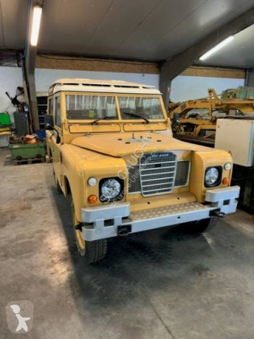4X4 / SUV Land Rover