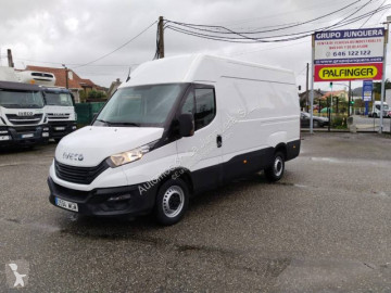 Furgoneta Iveco
