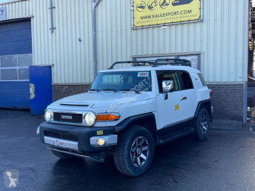 ToyotaFJ Cruiser