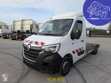 Utilitaire plateau Renault