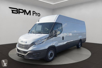 Fourgon long Iveco