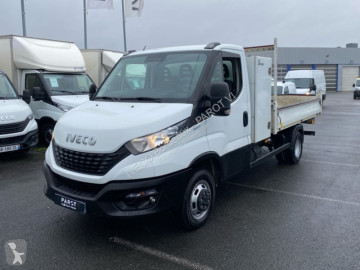 Utilitaire benne Iveco