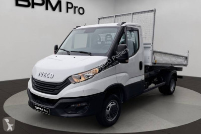 Utilitaire benne standard Iveco