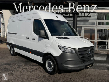 Furgon długi Mercedes