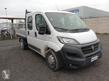 Utilitaire plateau ridelles Fiat