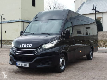 Furgon długi Iveco