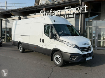 Fourgon long Iveco neuf