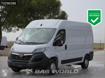 Caja cerrada Opel