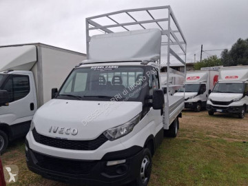 Plateau bâché Iveco