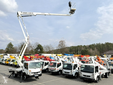 Лекотоварен автомобил Nissan Cabstar
