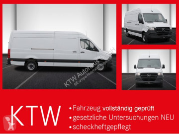 Fourgon long Mercedes