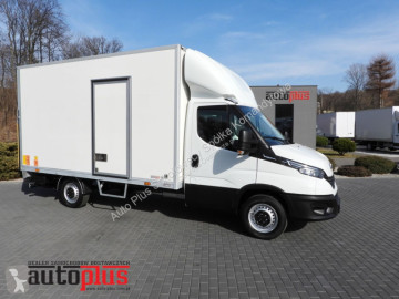 Лекотоварен фургон Iveco